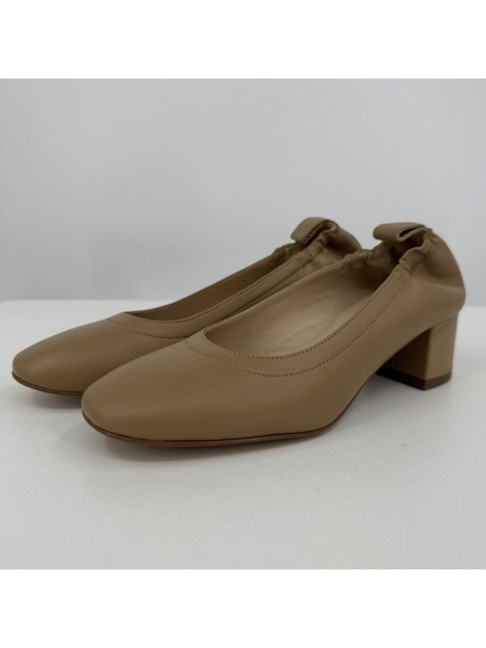 Everlane Italian Leather Day Heel Light Taupe 5.5 Women's Elastic Back Comfort